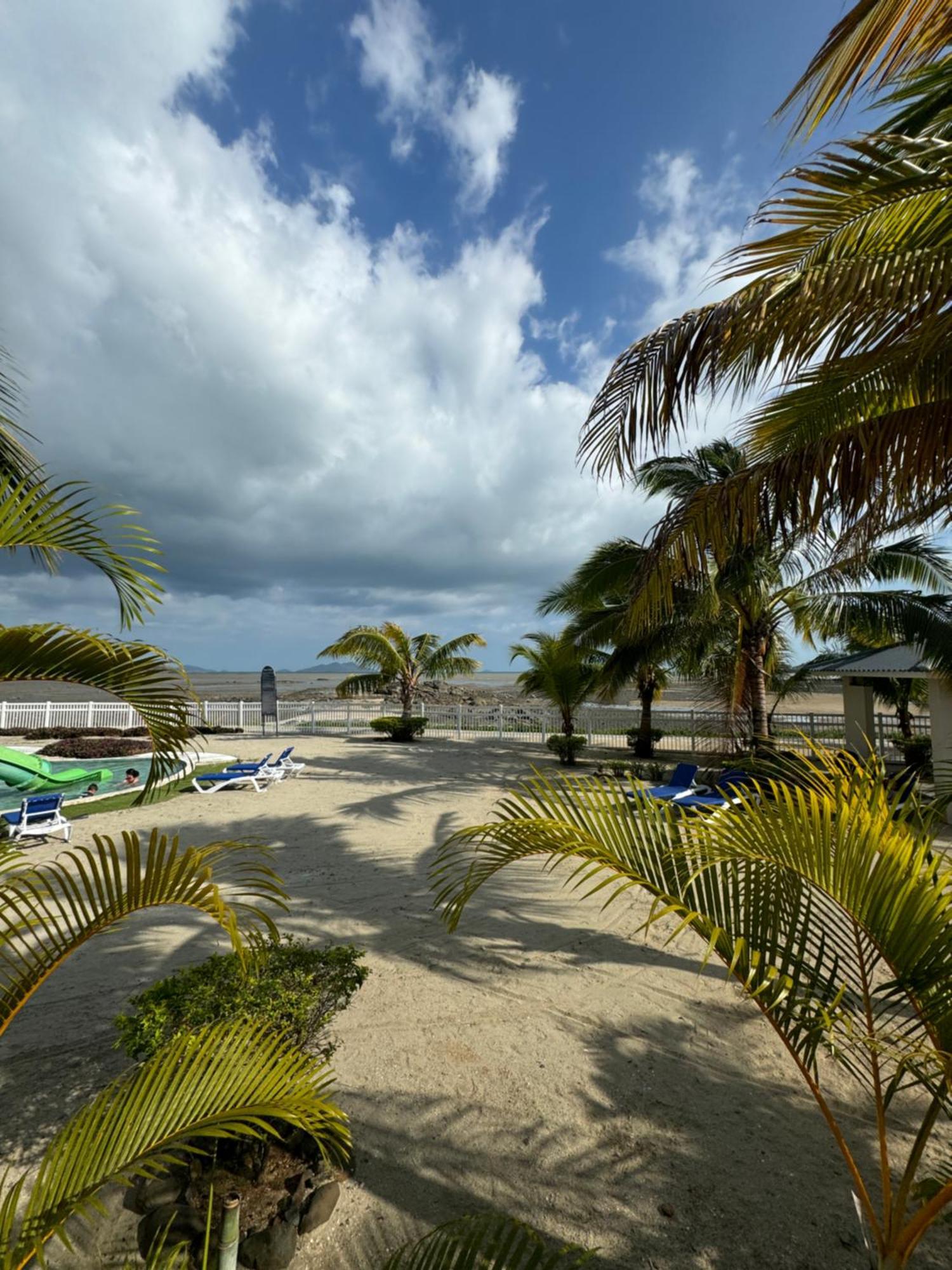 Casa Frente A La Playa Con Vista Al Mar Holiday home Vacamonte